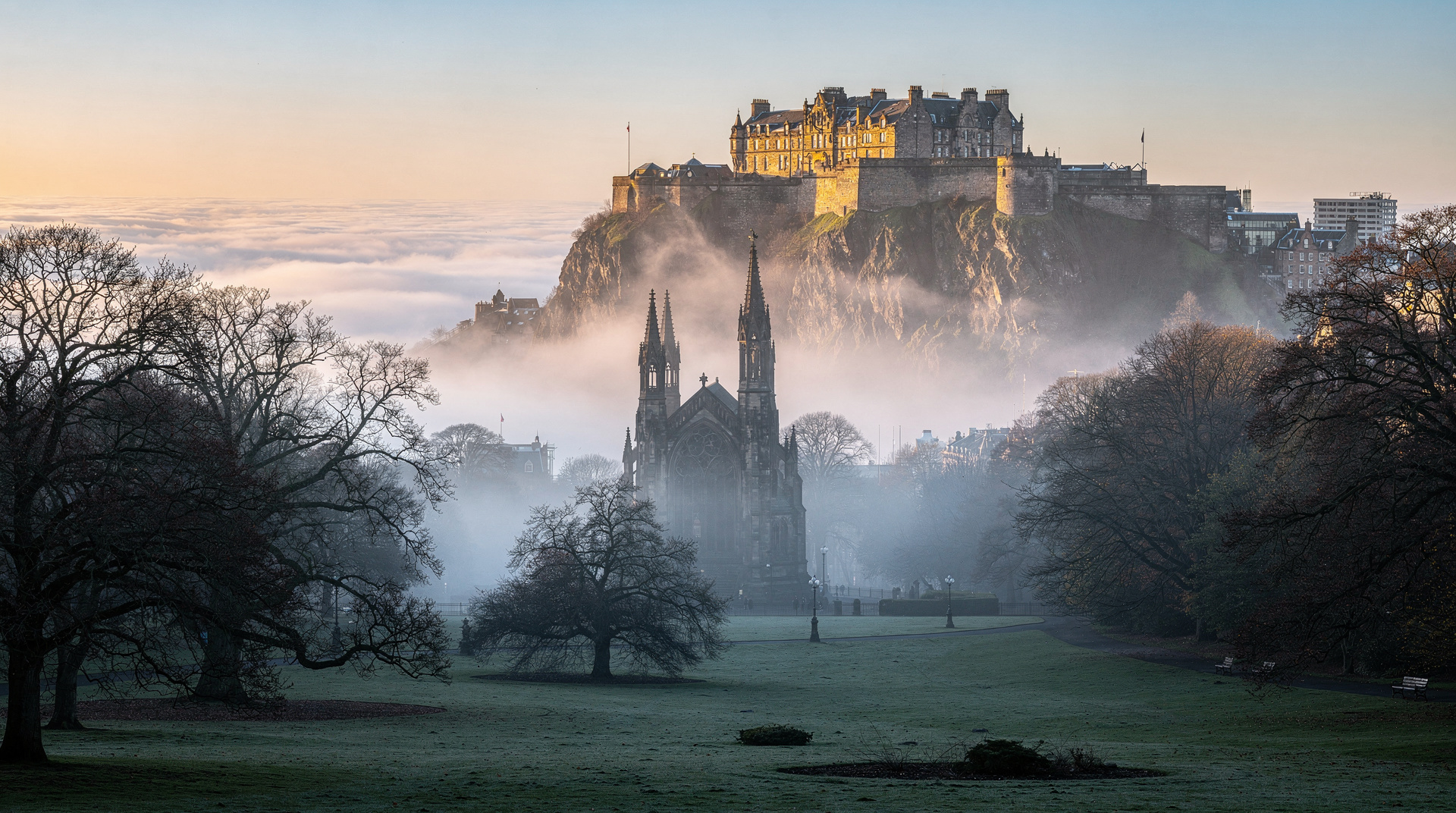Edinburgh-Fotospots: Der vollständige Führer — Von Calton Hill im Morgengrauen bis zur Victoria Street in der goldenen Stunde –