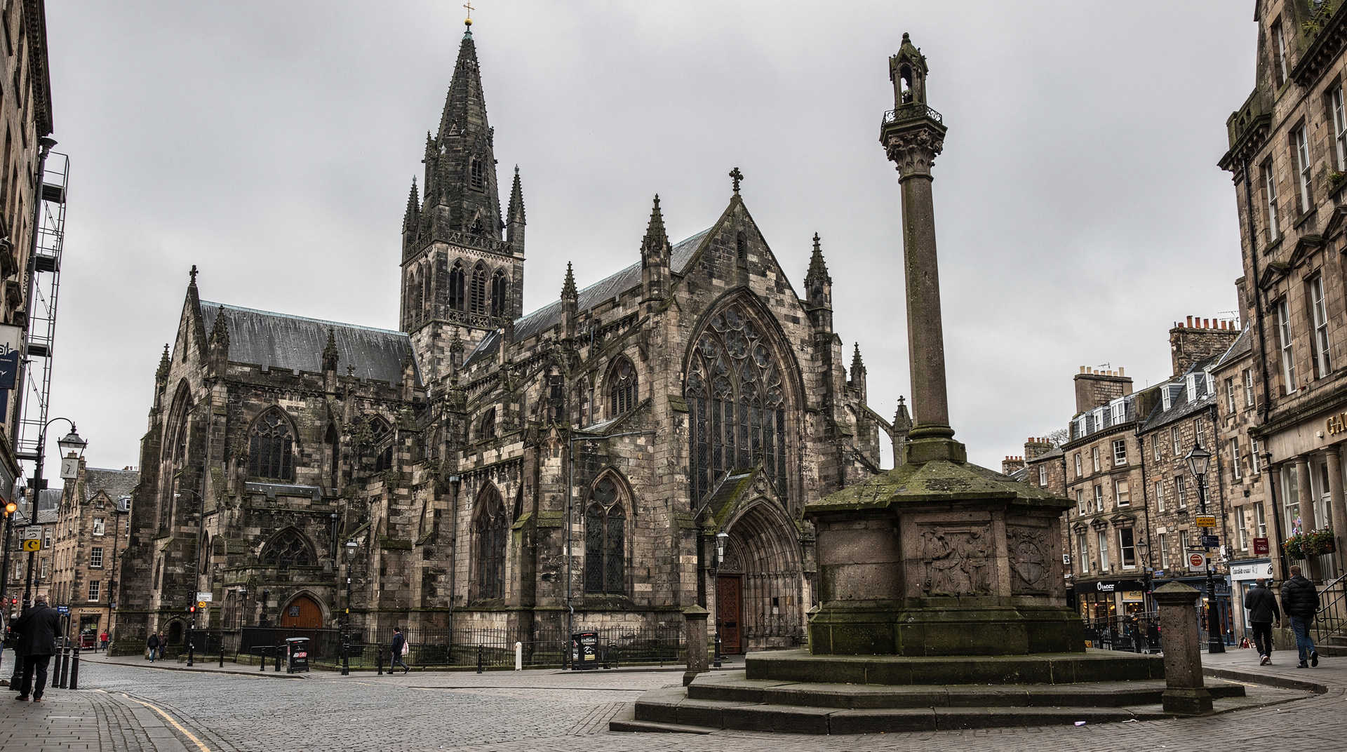 St Giles' Cathedral: Besucherführer und was zu suchen ist — Besucherführer zur St Giles' Cathedral auf der Royal Mile: die Thistle Chapel, m